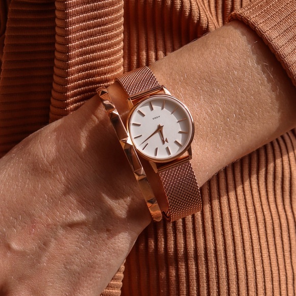 MVMT rose gold Avenue watch & bangle - Picture 5 of 6